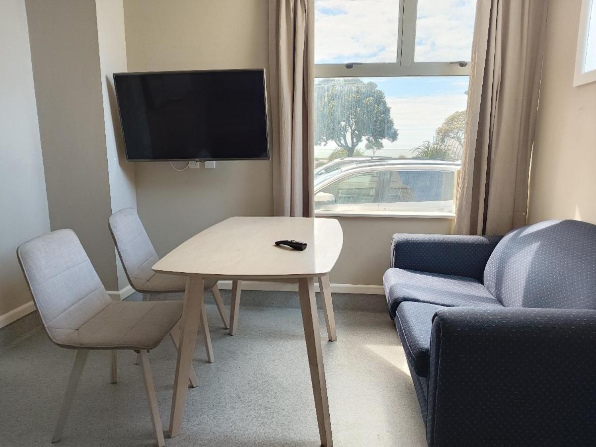 Napier Art House Backpackers Hostel ภายนอก รูปภาพ