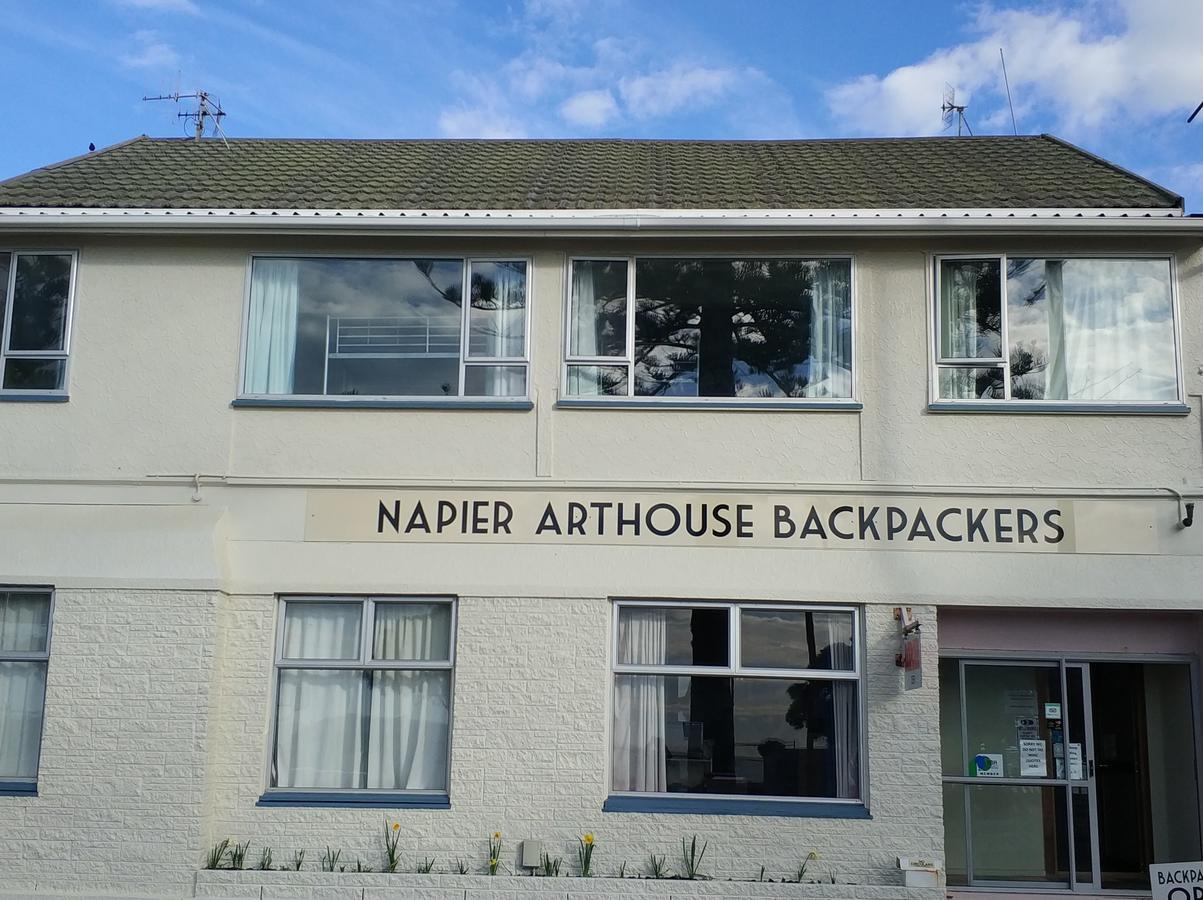 Napier Art House Backpackers Hostel ภายนอก รูปภาพ
