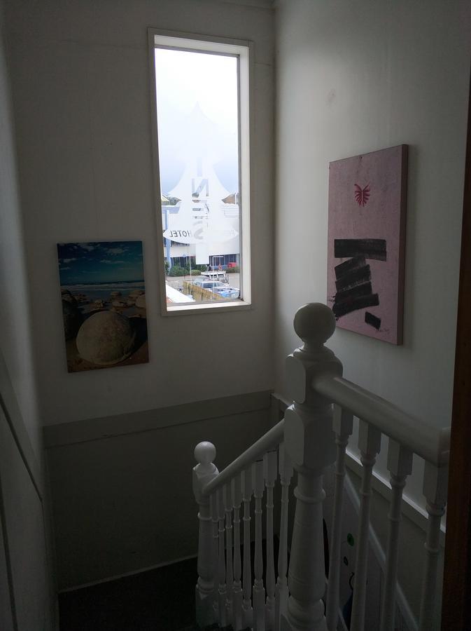 Napier Art House Backpackers Hostel ภายนอก รูปภาพ